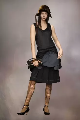 Anonymity of the lining dress