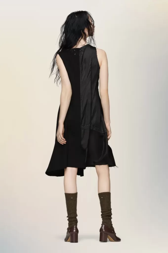 Anonymity of the Lining Dress