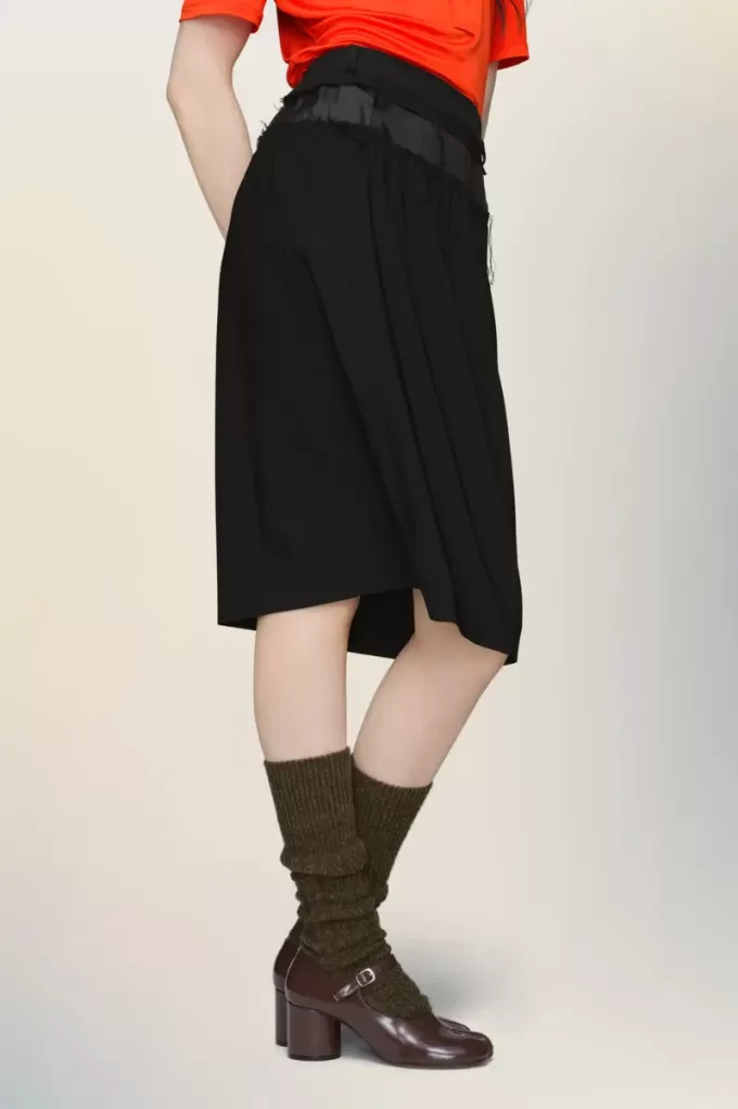 Anonymity of the lining skirt