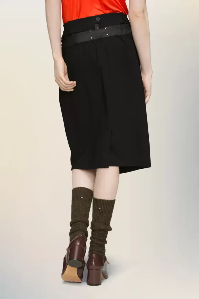 Anonymity of the lining skirt