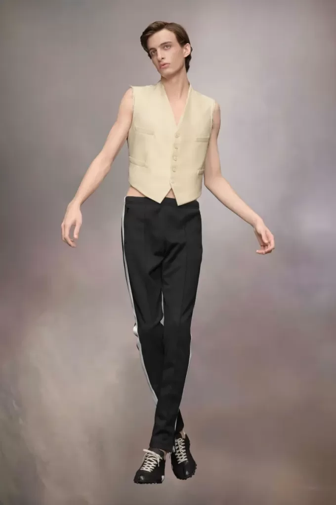 Anonymity of the lining waistcoat