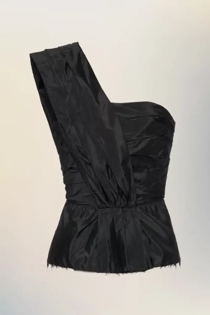 Asymmetric draped top Asymmetric draped top