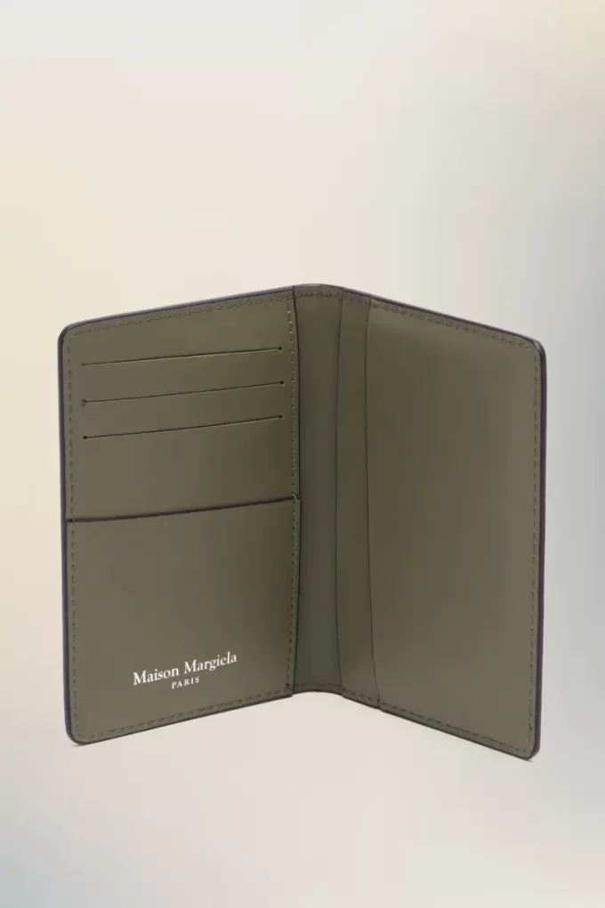 Four stitches cardholder