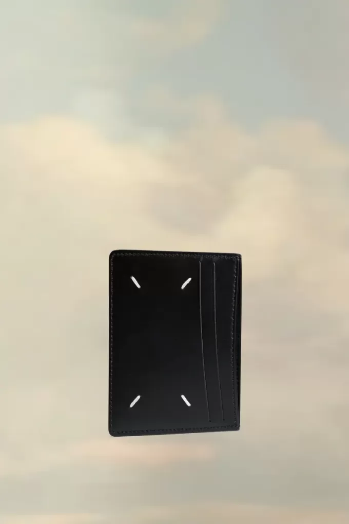 Four stitches cardholder