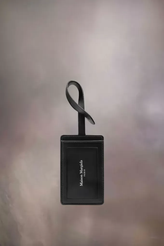 Four stitches luggage tag