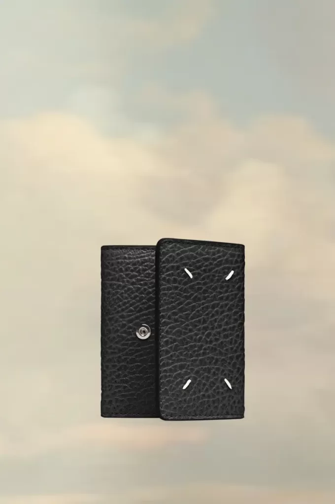 Four stitches wallet