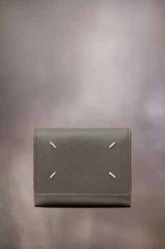 Four stitches wallet