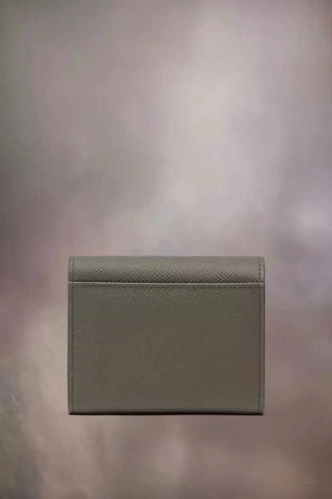 Four stitches wallet