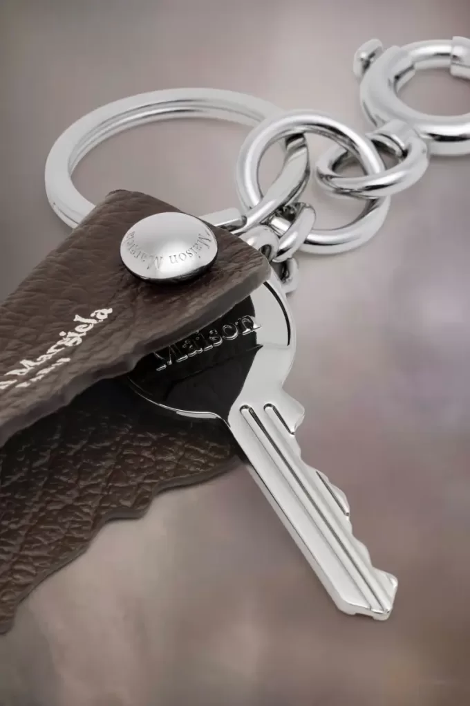 Logo leather keyring
