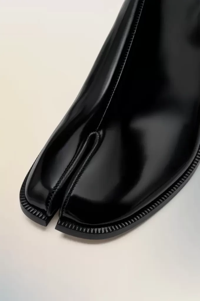 Maison Margiela Tabi city chelsea