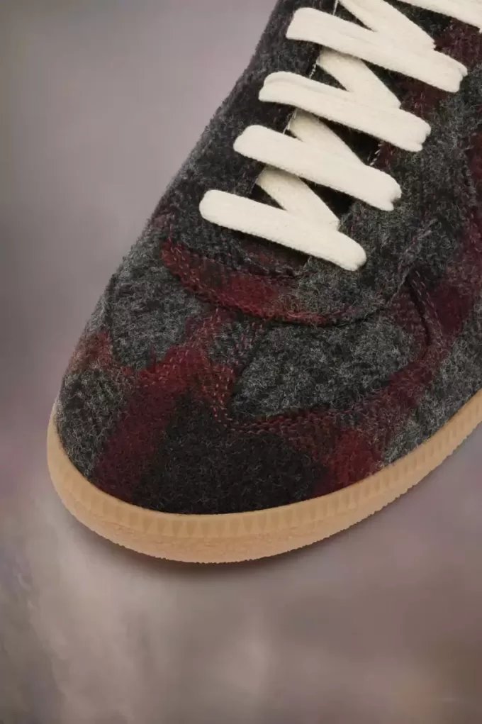 Recicla Replica Sneakers