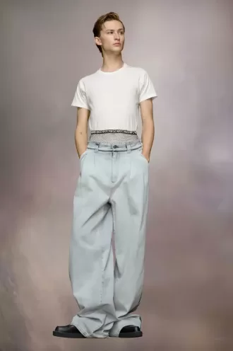 Reverse logo T-shirt