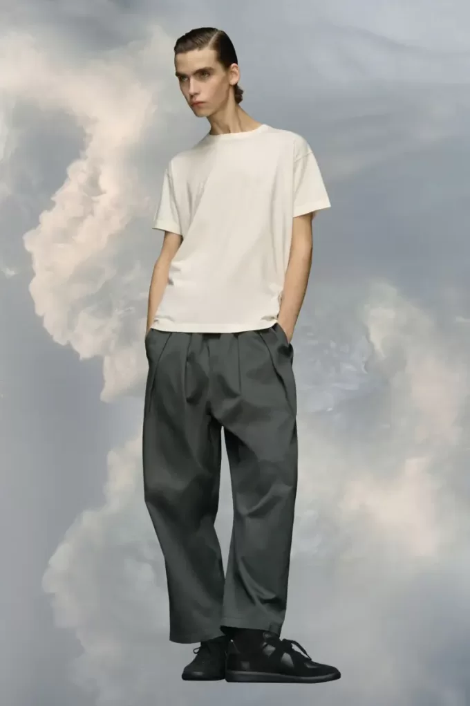 Reverse logo T-shirt