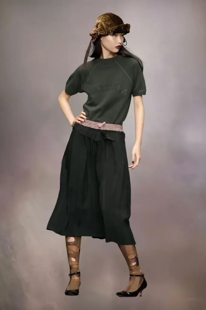 Short sleeve sweatshirt