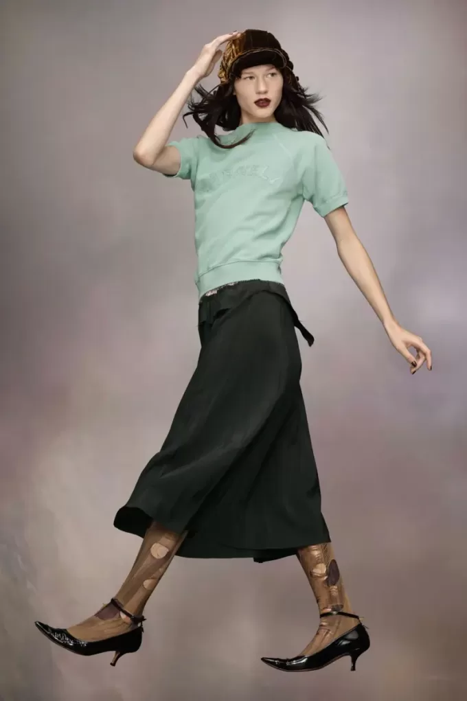 Short sleeve sweatshirt