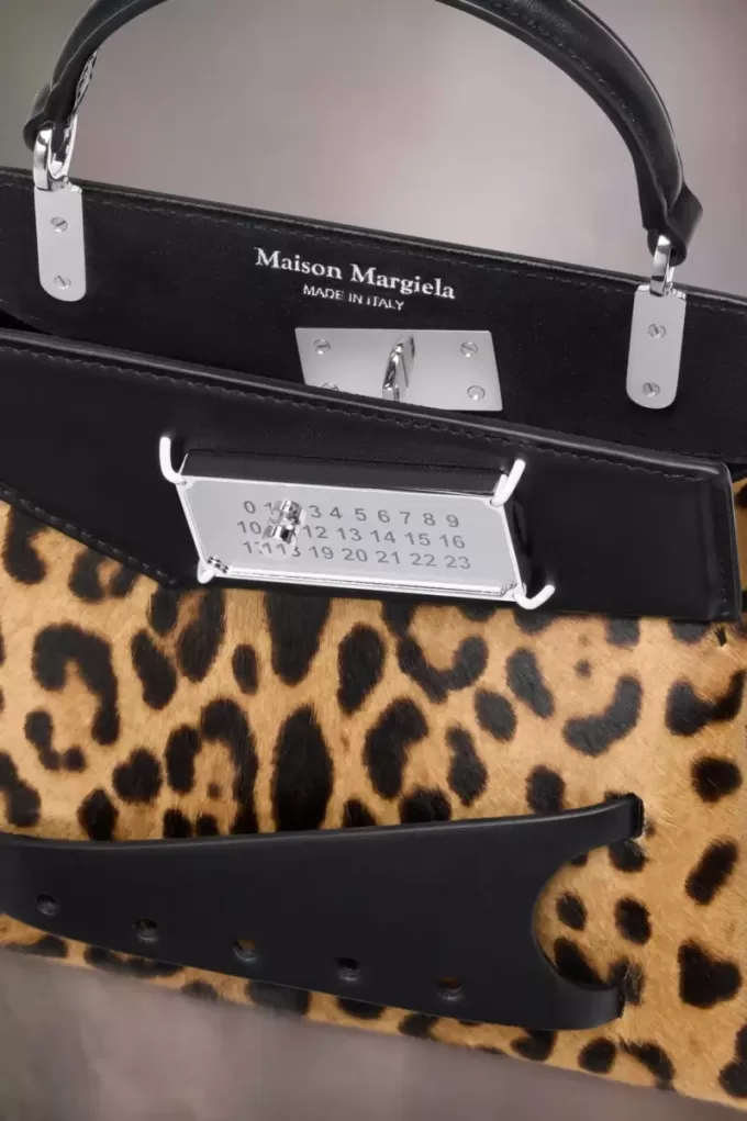 Snatched handbag small