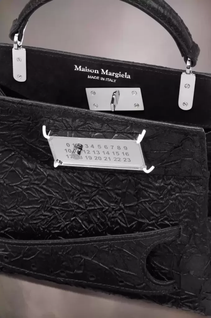 Snatched handbag small