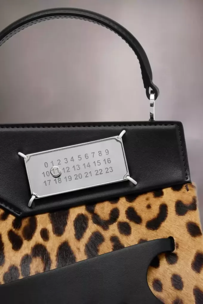 Snatched handbag small