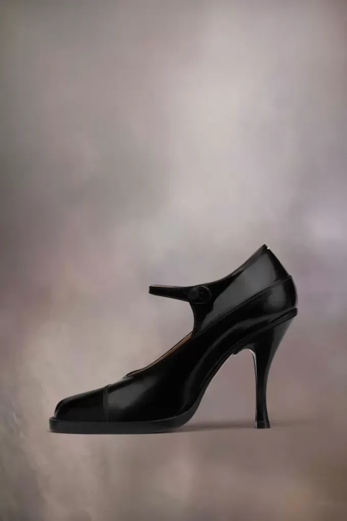 Tabi Bourgeoise Pump