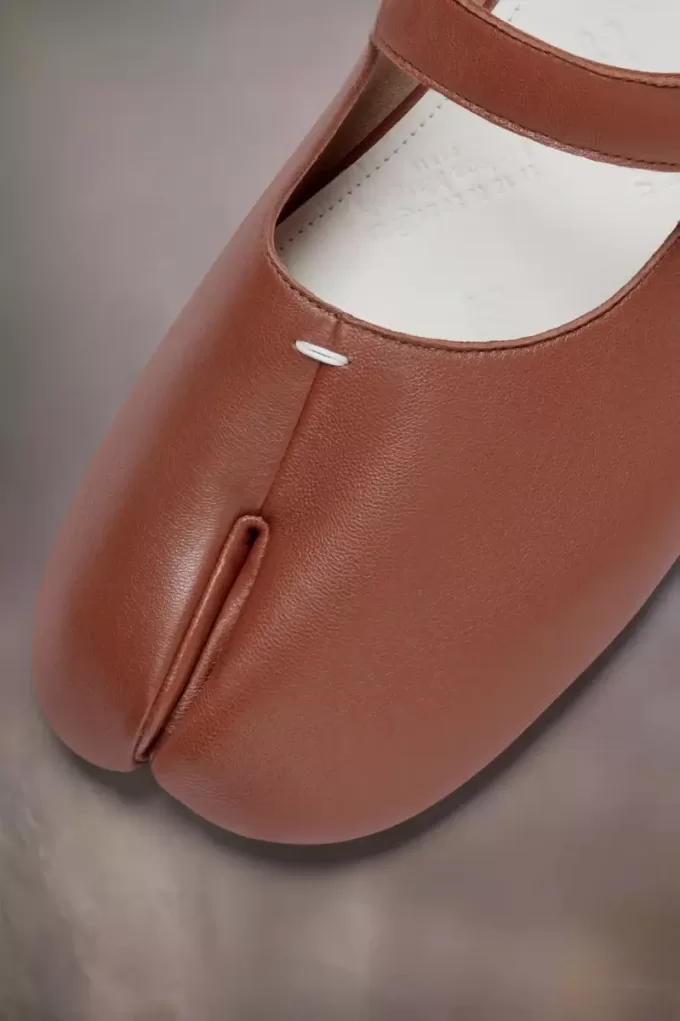 Tabi calfskin ballerinas