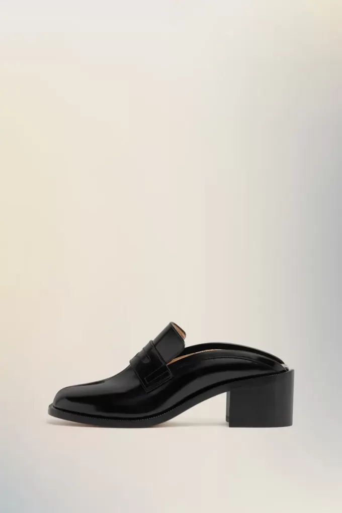 Tabi city loafer mule