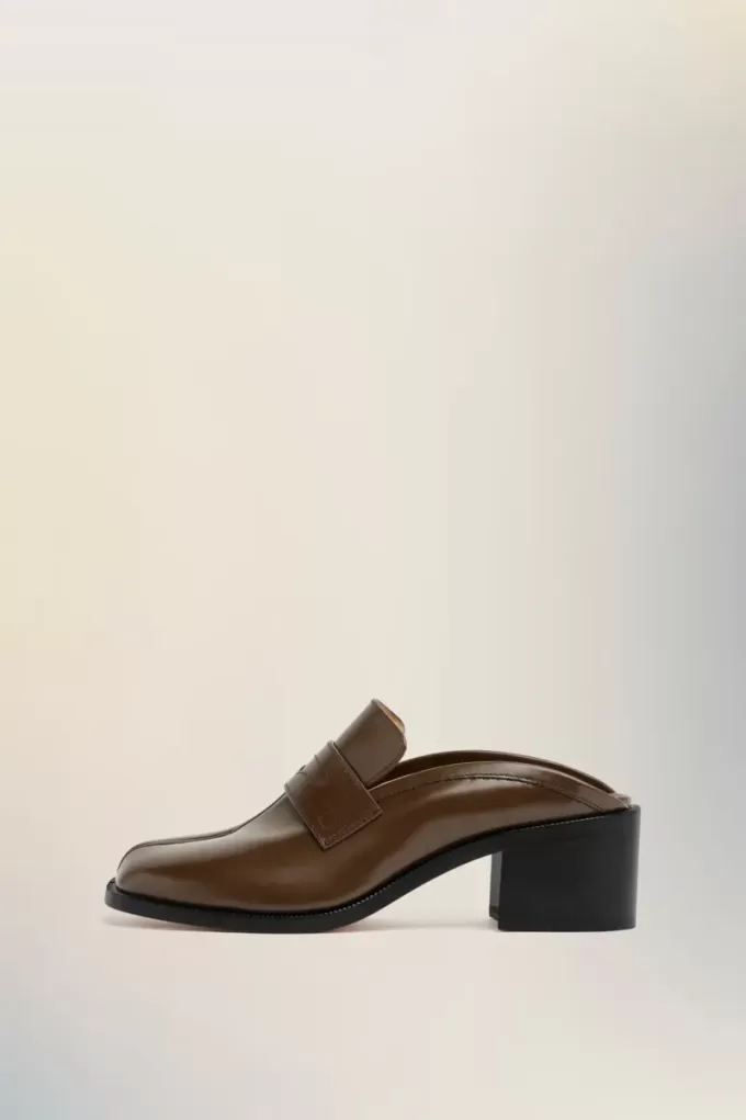 Tabi city loafer mule