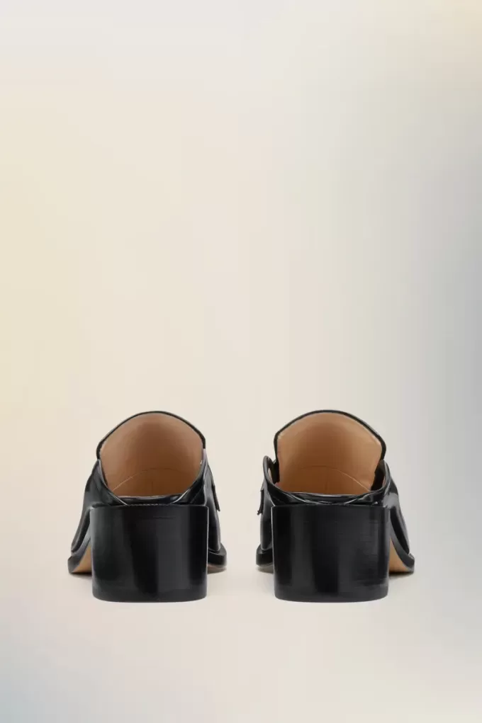 Tabi city loafer mule