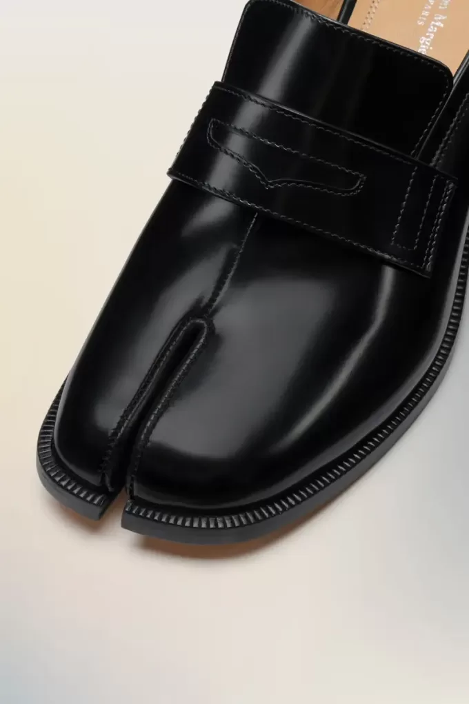 Tabi city loafer mule