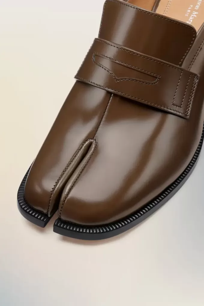 Tabi city loafer mule