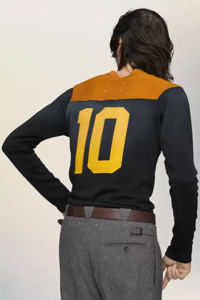 Varsity long-sleeved t-shirt